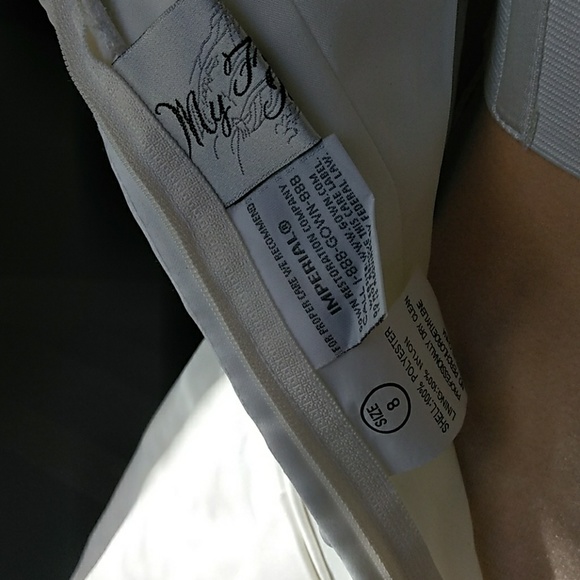 Size 8 My Fair Bride Ivory Wedding Dress - Picture 10 of 15